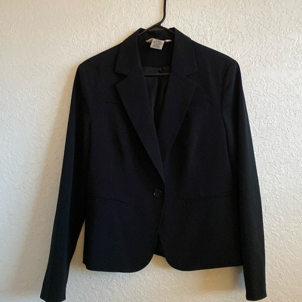 Woman’s Suit jacket, color black, size 12